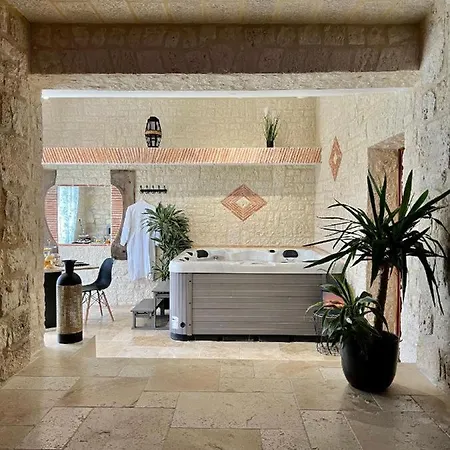 Vila Villa De 6 Chambres A Saint Nexans Avec Piscine Privee Jardin Clos Et Wifi