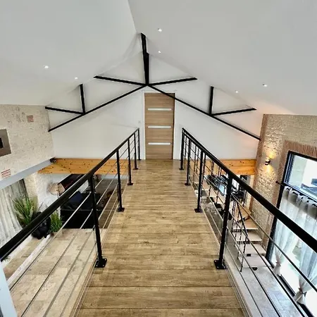Villa De 6 Chambres A Saint Nexans Avec Piscine Privee Jardin Clos Et Wifi Vila *