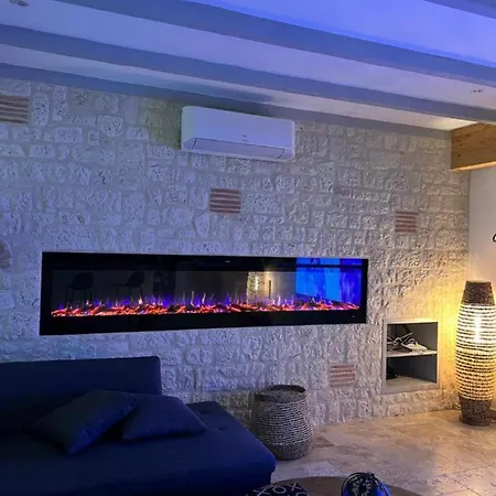 Villa De 6 Chambres A Saint Nexans Avec Piscine Privee Jardin Clos Et Wifi